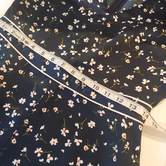 Banana Republic Floral V-Neck Fit And Flare Dress - Picture 8 of 11